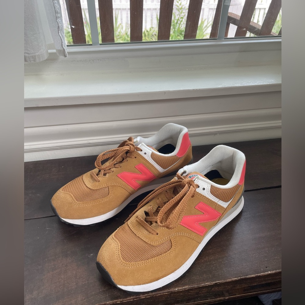 Women’s New Balance 574 Sneakers, Size 11 NWOT